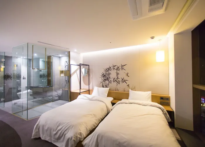 Hotel Stayrak 2*