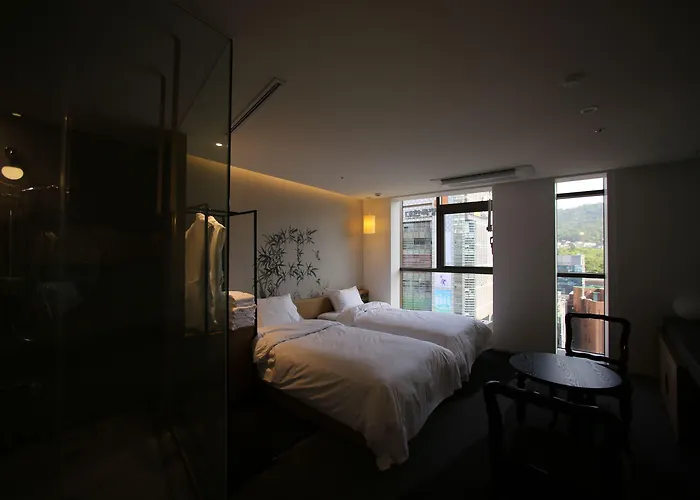 Stayrak Hotel