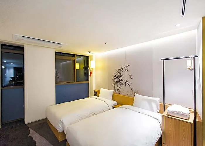 Stayrak Hotel