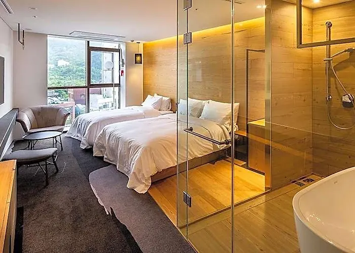 Stayrak Hotel 2*