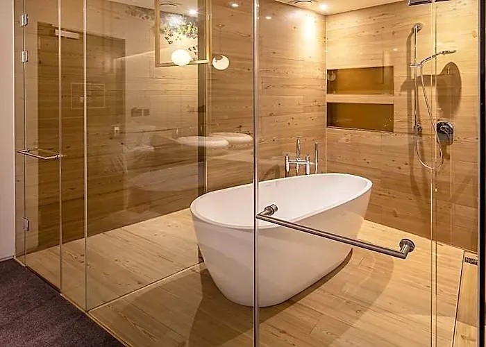 Hotel Stayrak 2*